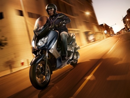 Ízelítő az új Yamaha X-maxról