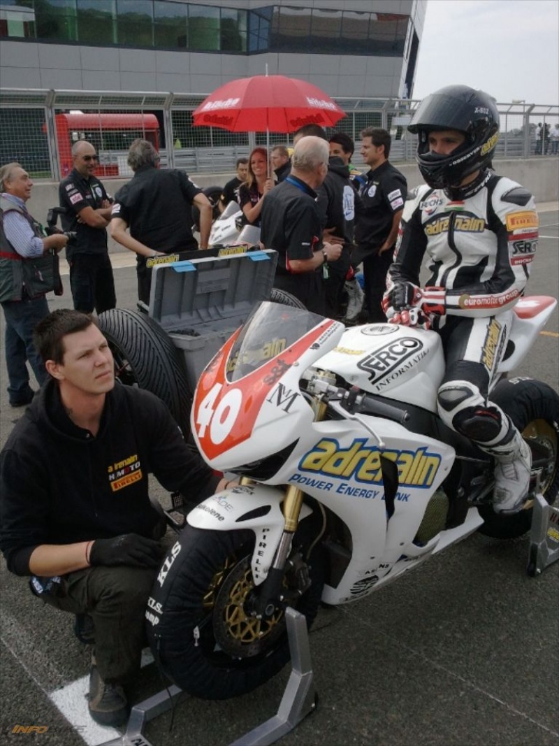 Az Adrenalin H-Moto Team motorosa tíz pozíciót javítva végül a 19. helyen zárta a silverstone-i hétvégét