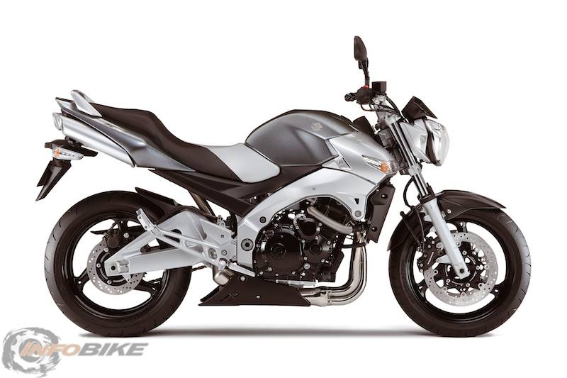 Suzuki GSR600 – amikor egy hétköznapi nakedbe sportmotoros vér került