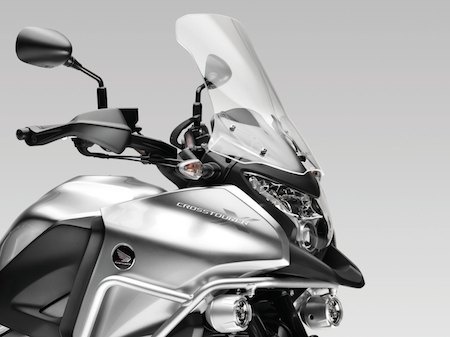 Újdonságok 2012-re: Itt a Honda V4 Crosstourer!