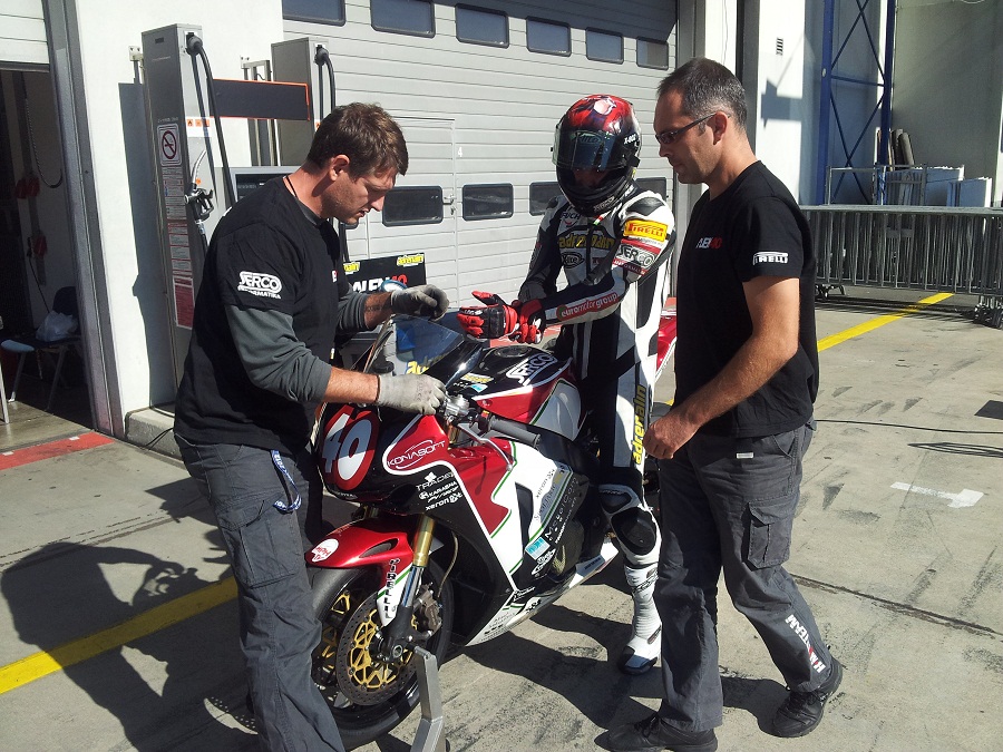 A 19. rajthelyről várja a folytatást Nürburgringen a MetalCom-Adrenalin H-Moto Team élversenyzője a Superbike világbajnokság Superstock 1000-es sorozatában