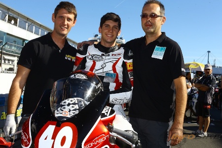 Legyőzte a fájdalmat, és megrepedt térdkaláccsal küzdötte fel magát a 19. helyről az öt pontot érő 11. helyre a Superbike világbajnokság Superstock 1000-es sorozatának nürburgringi futamán a MetalCom-Adrenalin H-Moto Team élversenyzője 