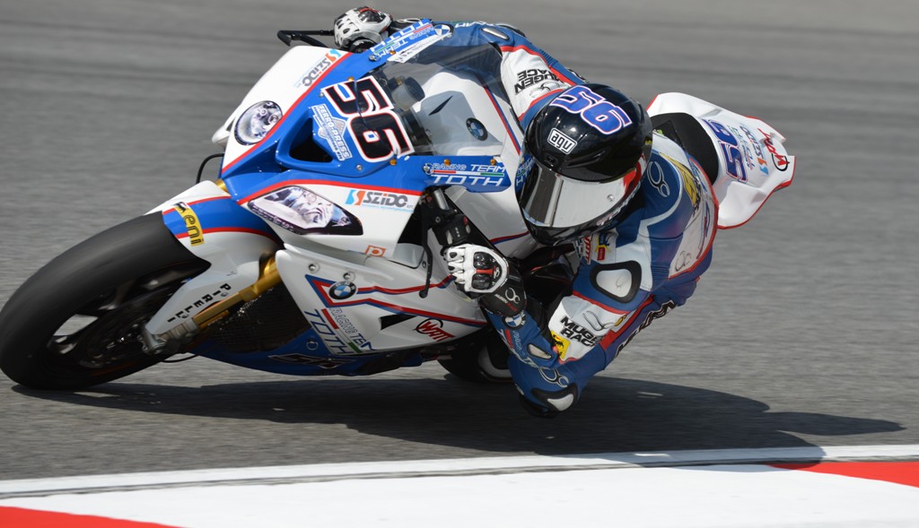 Az első futamon 14. helyen végzett Ifjabb Tóth Imre saját és csapata első pontjait szerezte meg a Superbike világbajnokság csúcskategóriájának sepangi futamán  