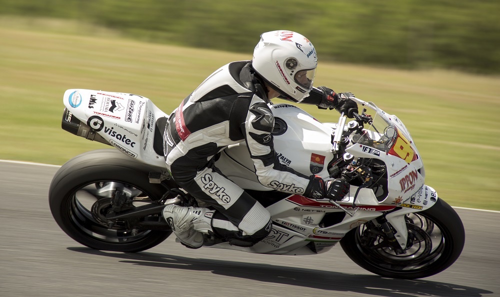 A Tomracing Motorsport Team versenyzője április elején Rijekában szerezte meg idei első futamgyőzelmét, most újra dobogóra állna ugyanitt az Alpok-Adria Sorozat harmadik versenyhétvégéjén