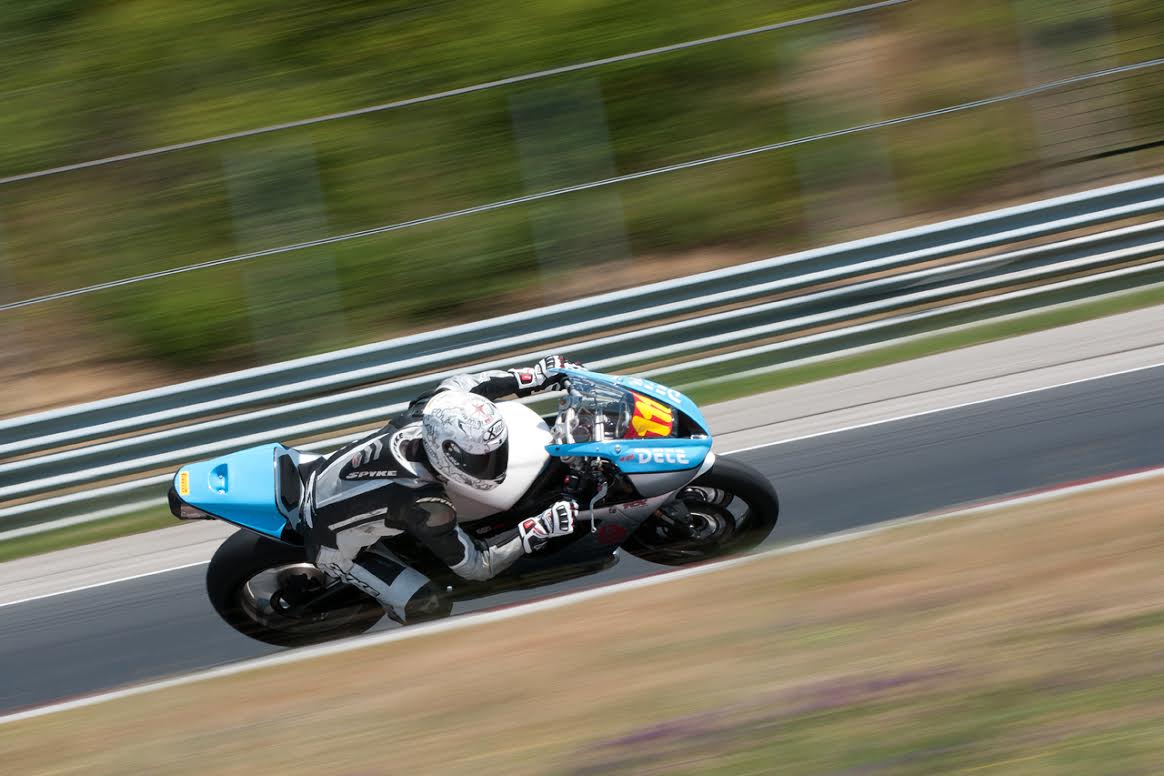 Három versenyzővel támad Csehországban a H-Moto Team