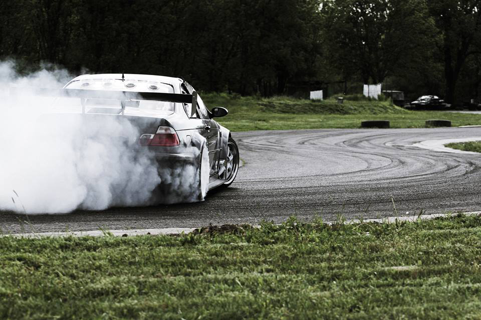 Kipróbálhatta már az idei Európa-bajnokságra épített új versenyautóját a Tomracing Motorsport driftversenyzője